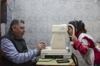 El programa de salud visual lleg� a m�s de 2.500 chicos