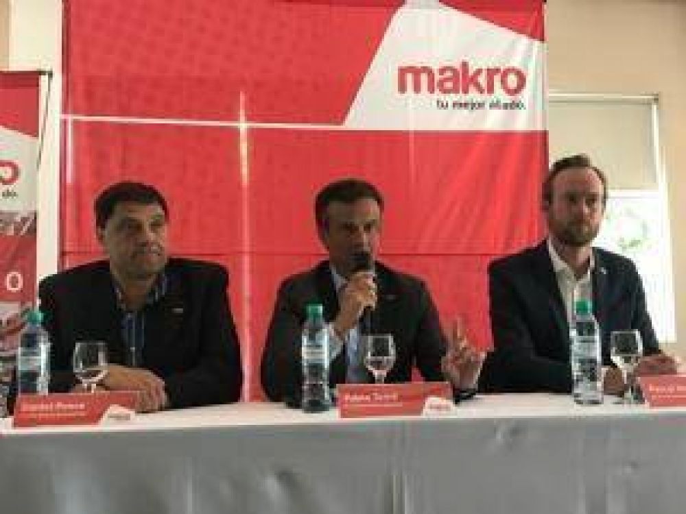 Con m�s de 100 empleados pilarenses, inaugura Makro
