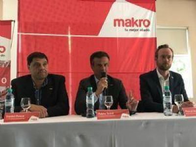 Con m�s de 100 empleados pilarenses, inaugura Makro