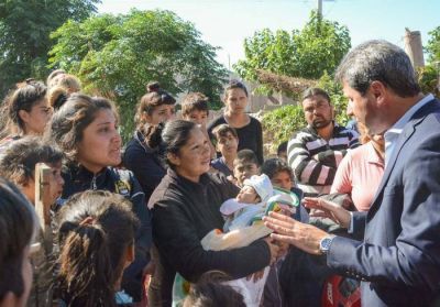 Familias de la Villa San Mart�n en Pocito trasladadas a viviendas dignas