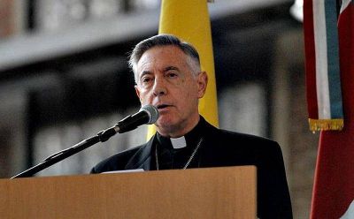 Aguer habl� de la pobreza en La Plata y dijo que la gente �ya no pide ropa, sino comida�