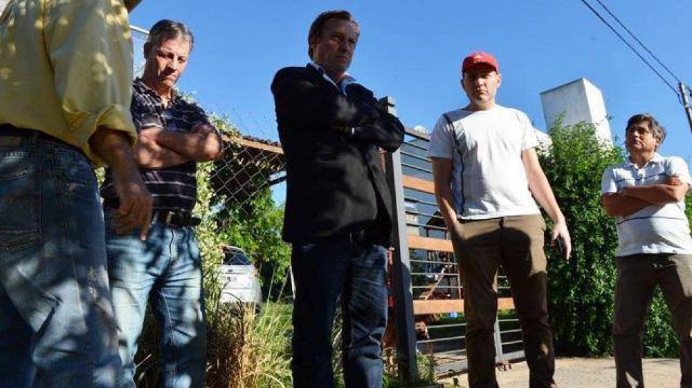 Jerarquizados piden a Varisco un bono navide�o de $8 mil