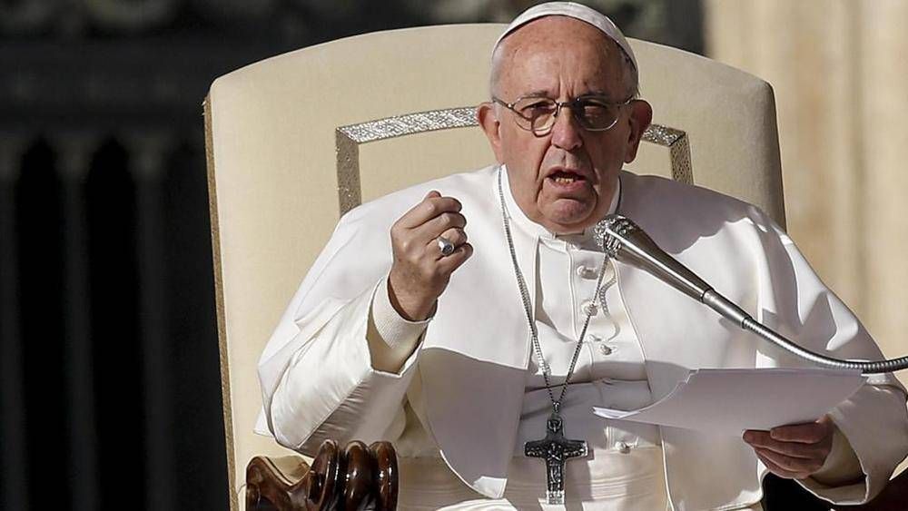 El Papa: la Misa debe representar el Calvario, no es un espectculo