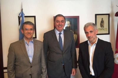 Rodolfo Urtubey se reuni� con autoridades de la AMIA