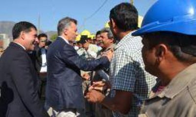 Macri en La Rioja reiter� el llamado a �trabajar en equipo�