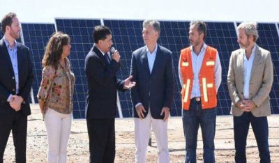 Casas dijo que con la promoci�n de las energ�as renovables La Rioja camina hacia una nueva matriz productiva