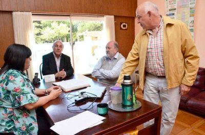 Verna encabez� entrega de viviendas en Can�