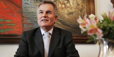 H�ctor Gay anunci� la baja de 10 funcionarios municipales