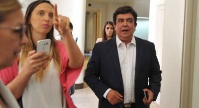Espinoza busca la intervenci�n del PJ