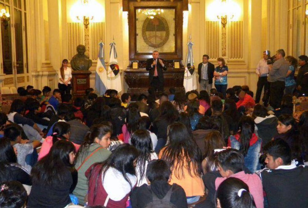 TRANSFORMAR LA EDUCACI�N PARA �ALUMNOS QUE NO TIENEN TECHO�