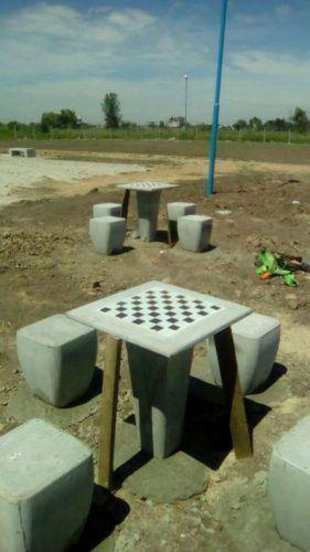 Construyen en Santa Catalina otro parque completo para los lomenses