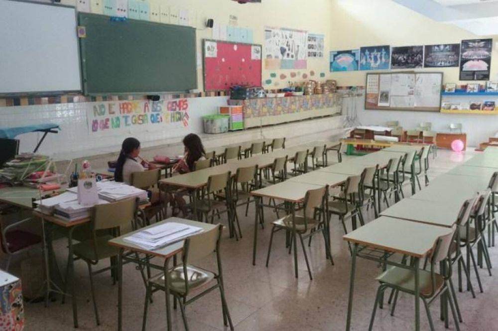 El control del ausentismo docente a licitaci�n y una pol�mica en puerta en territorio bonaerense