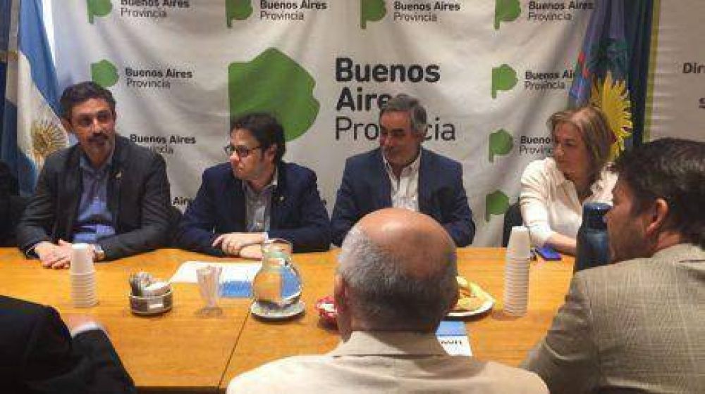 El intendente de Trenque Lauquen firm convenios de seguridad vial con el gobierno de Buenos Aires