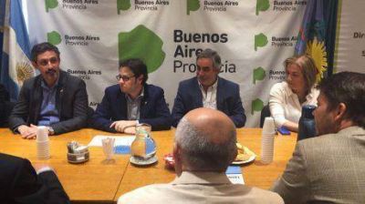 El intendente de Trenque Lauquen firm� convenios de seguridad vial con el gobierno de Buenos Aires