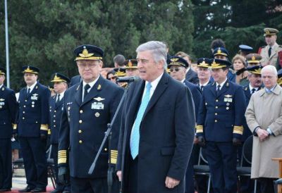 Oscar Aguad y la Armada, en la mira