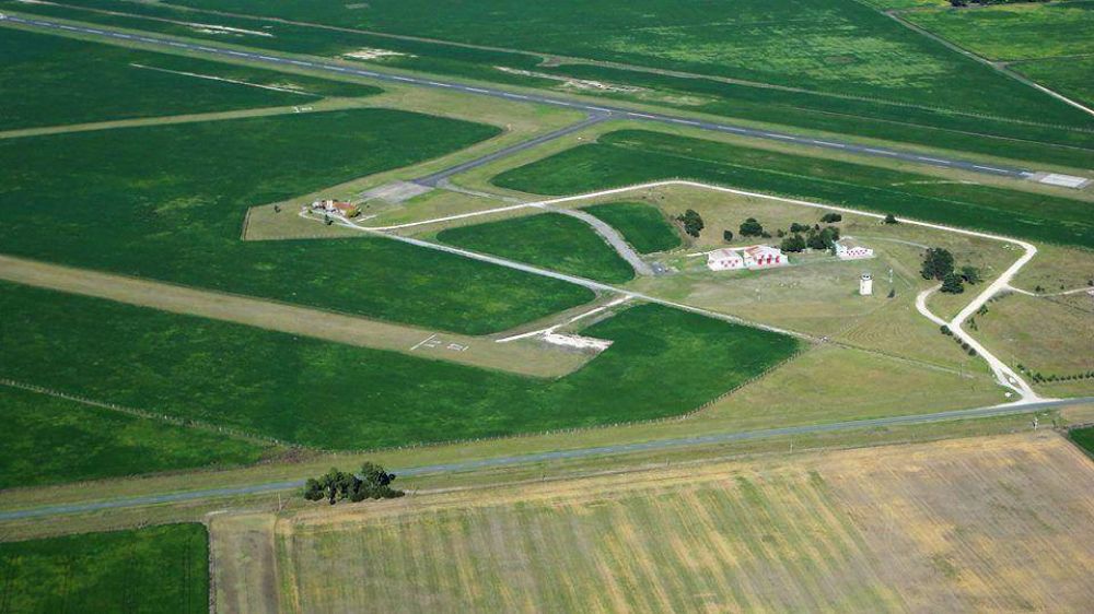 Llaman a licitaci�n por el Aer�dromo para plantar soja, trigo y cebada