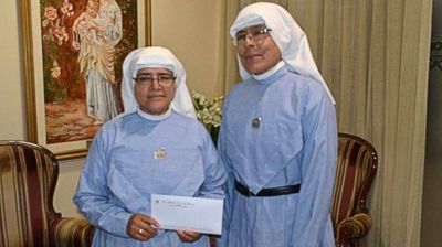 La Gobernadora brind� ayuda a la parroquia de San Jos� del Boquer�n