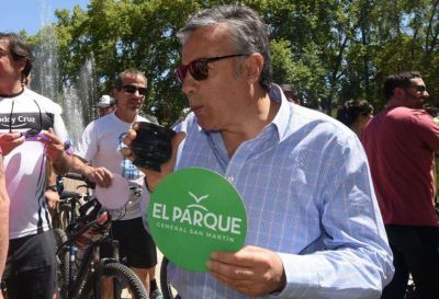 Cornejo sube la apuesta: pide cambiar el Estatuto Docente