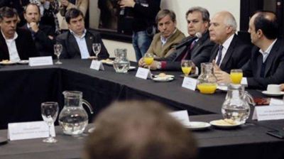 Se re�ne el Consejo de Gobierno del �rea Metropolitana