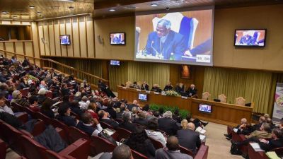 El Papa los descolg� de la sotana