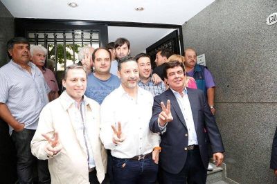 Fernando Espinoza: �Logramos la unidad para ser la alternativa que genere un pa�s con justicia social y futuro�