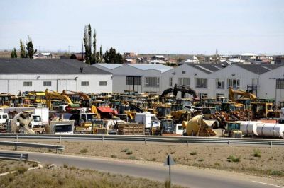 Llegan a Salta las m�quinas de L�zaro B�ez