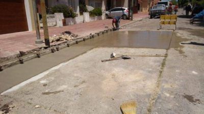 Pavimentaci�n no detiene su andar y sigue eliminando baches