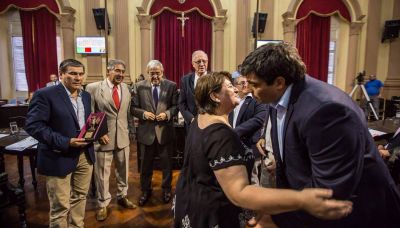 Debate por carencias de la gente y por el caso mapuche