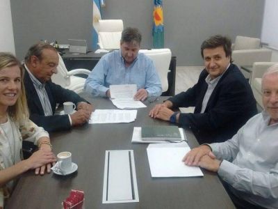 Provincia financiar� obra de asfalto en Claromec�