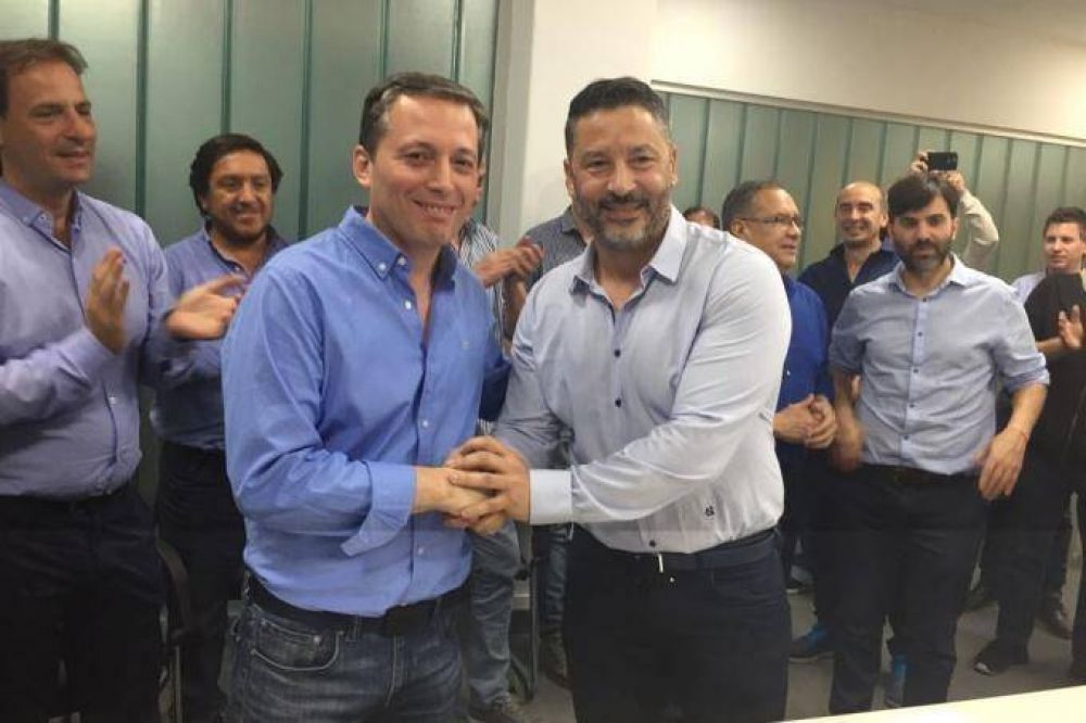 Con La Cmpora afuera y Espinoza relegado, el PJ Bonaerense oficializ la lista de unidad
