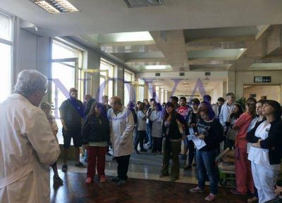Hospital Posadas de Mor�n: autoritarismo, despidos silenciados, listas negras y persecuci�n a trabajadores