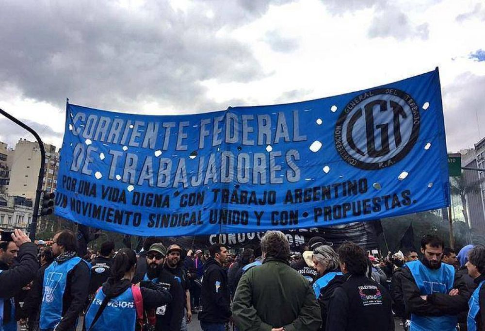 Marcha sindical: La realidad nos va a juntar a todos en la calle, dijo Federico Bach de La Bancaria