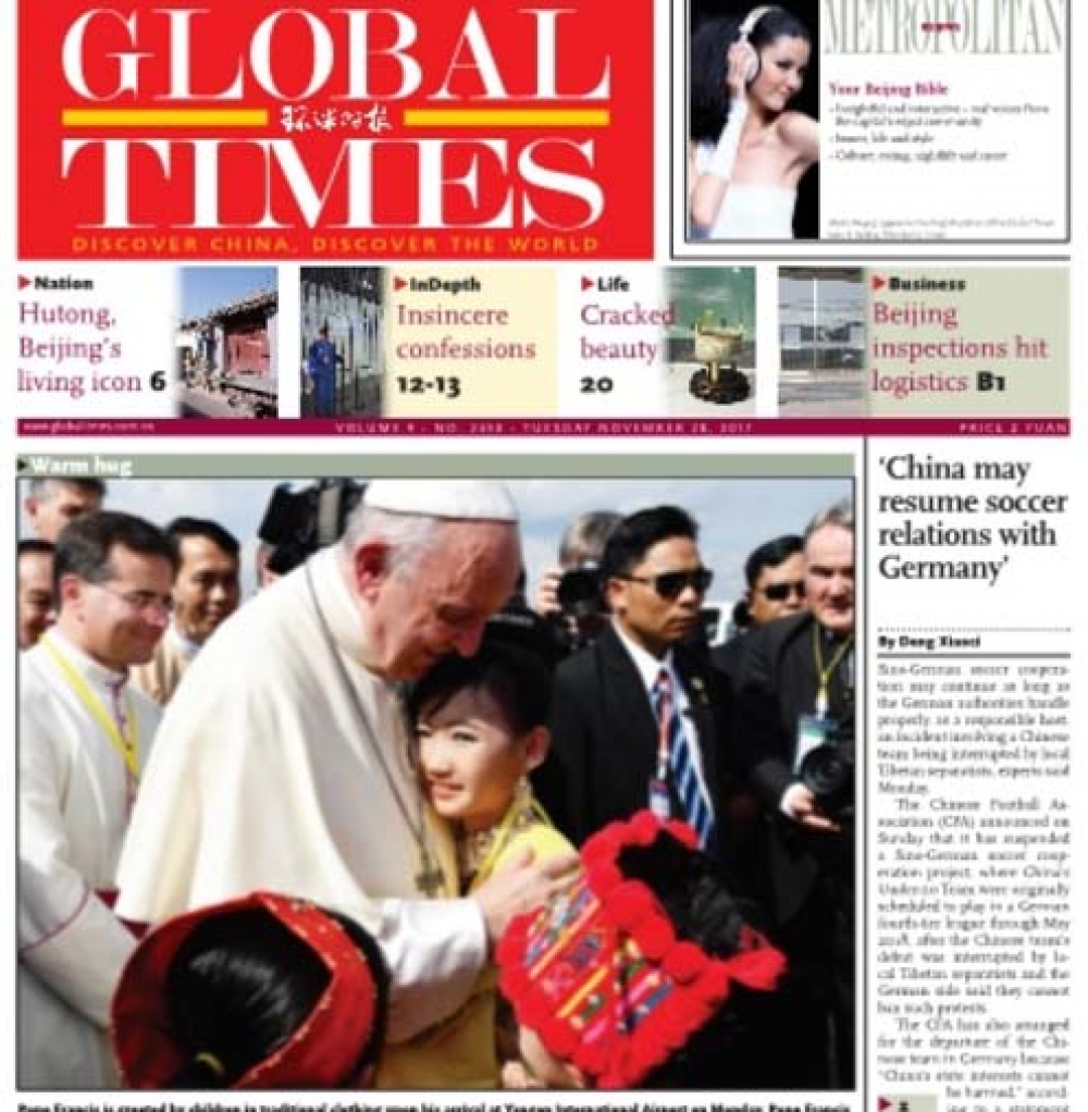 China: Francisco en la tapa de los diarios como 