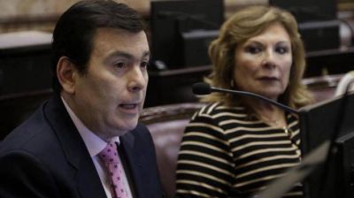 Zamora: �Me he sentido muy respetado por todos los sectores pol�ticos�