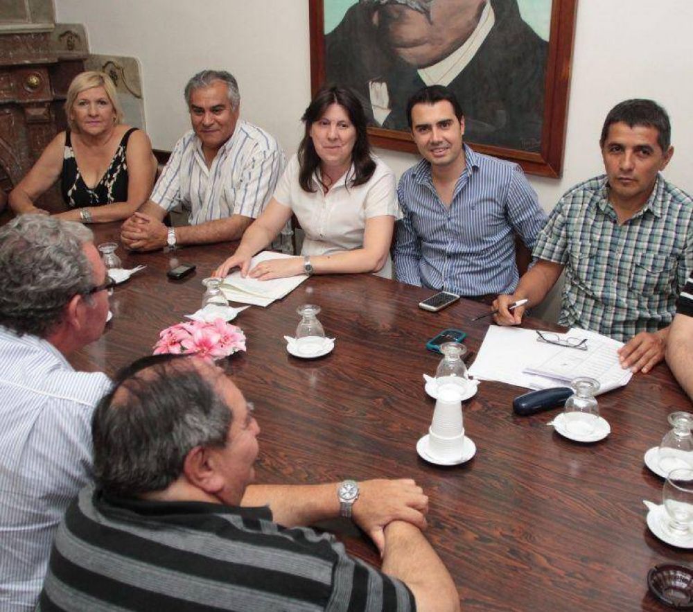 Los popes del bloquismo, Graciela Caselles y Luis Rueda, enfr�an la disputa