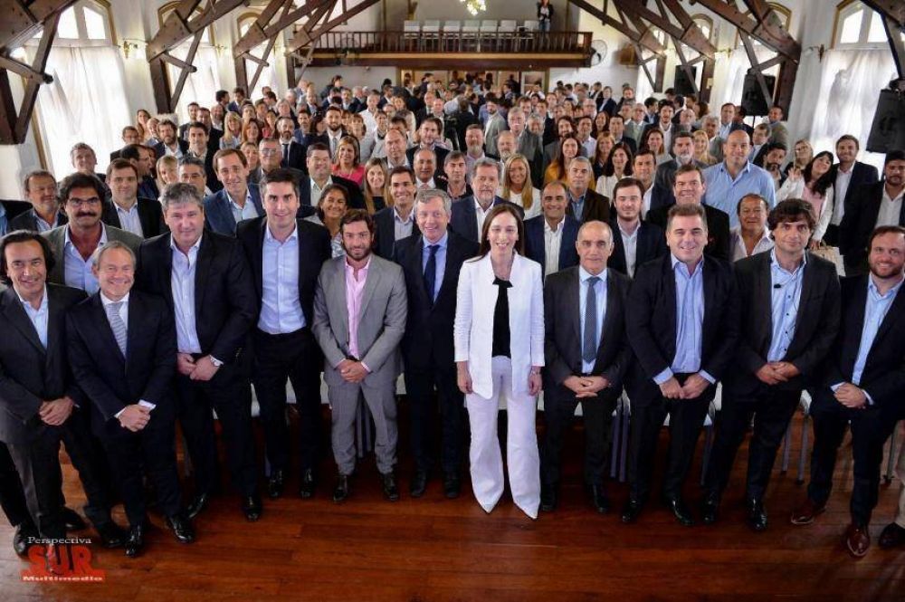 Vidal eliminar� 221 cargos pol�ticos y jubilaciones de privilegio: 