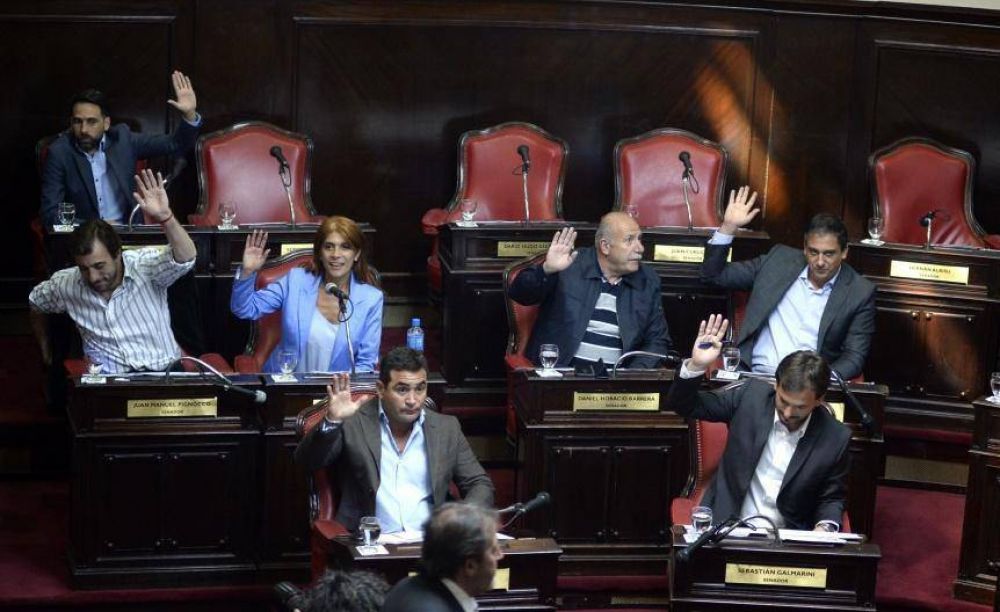 En la �ltima sesi�n de muchos legisladores, el Senado vot� el pliego de 39 cargos en la Justicia