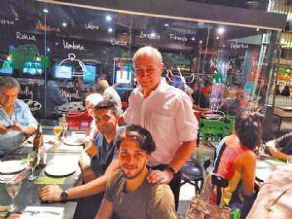 Con seis precandidatos a intendente, Cambiemos cerr� su a�o con una cena