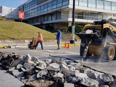 Pavimentaci�n: el plan de bacheo avanza