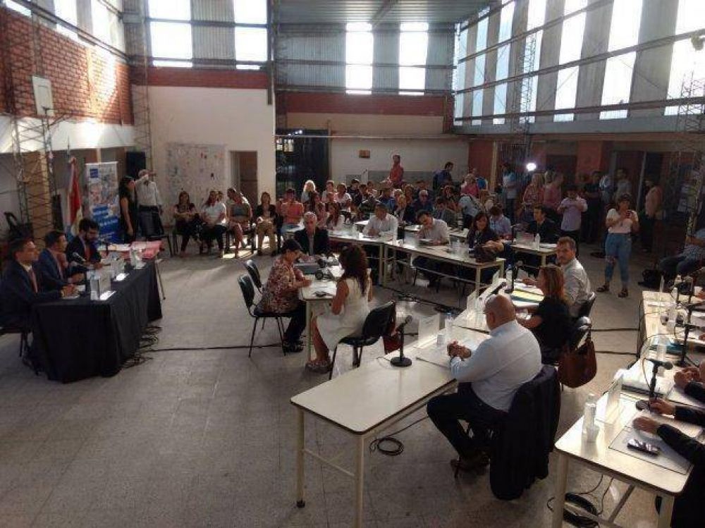 El Concejo sesion� en la costa: se aprobaron m�s de 200 proyectos