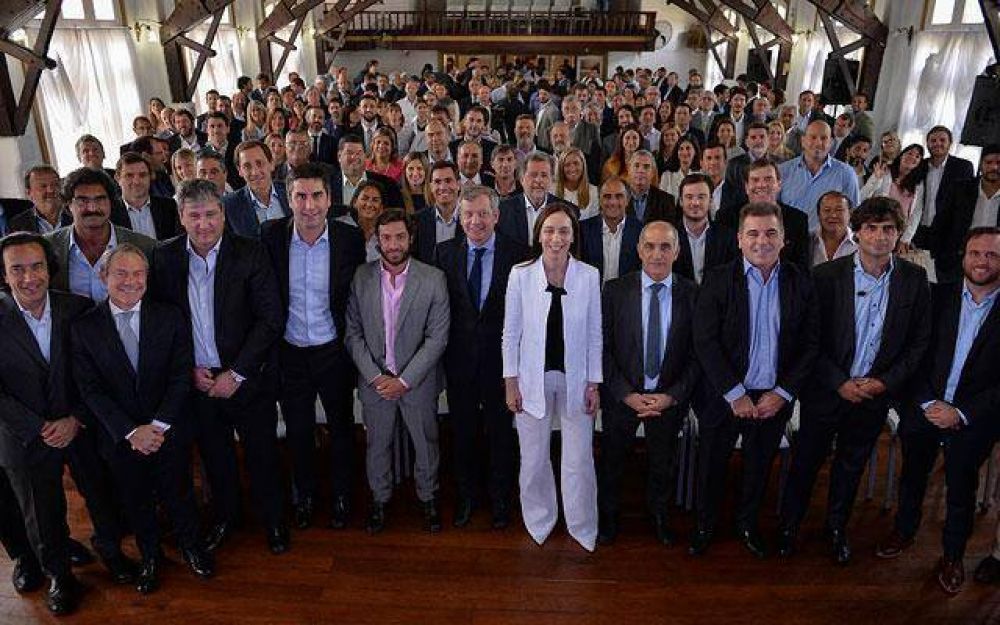 Vidal propone eliminar cargos pol�ticos y jubilaciones de privilegio
