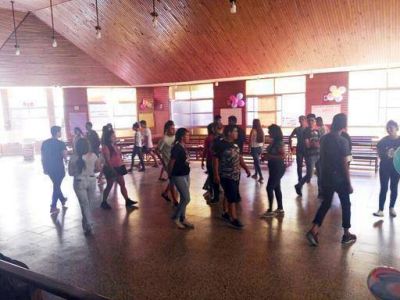 Realizaron encuentro de j�venes en la Parroquia San Pablo Ap�stol