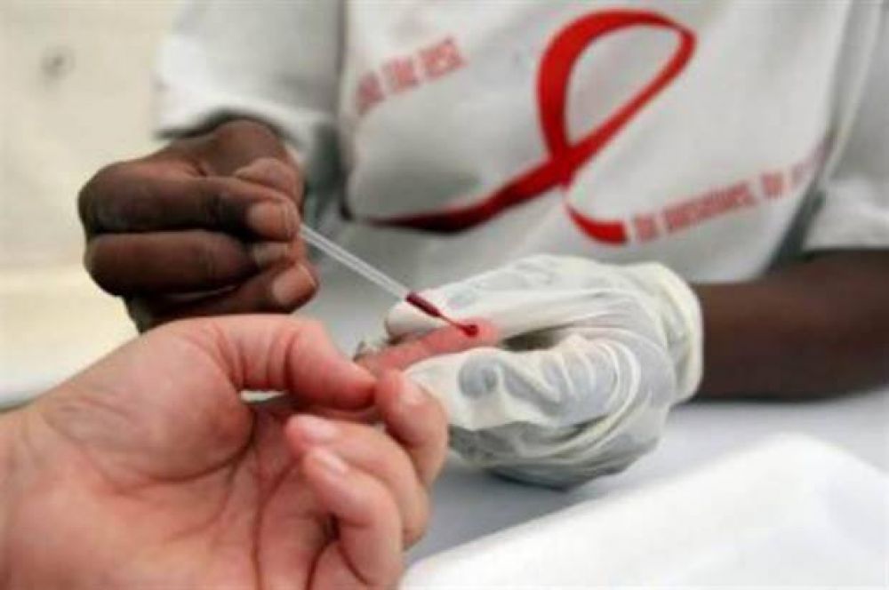 En Argentina 17 personas contraen HIV por da y cinco mueren a causa del sida