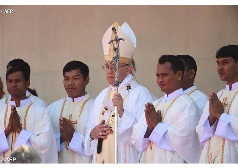 El Papa a nuevos presbíteros en Bangladés: 
