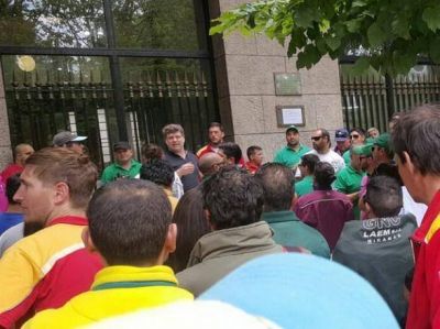 Dirigentes y trabajadores de Smata le piden a Arroyo mediaci�n en conflicto