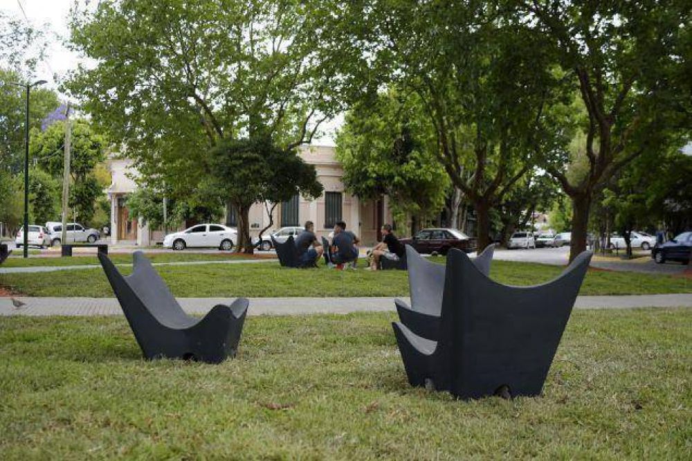Cascallares inaugur� las obras de la nueva Plaza Cerreti