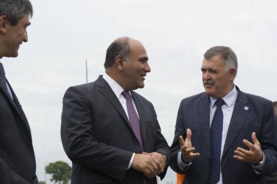 Manzur retoma el cargo; habla con Jaldo; define cambios y reflotar� el Ministerio de Seguridad