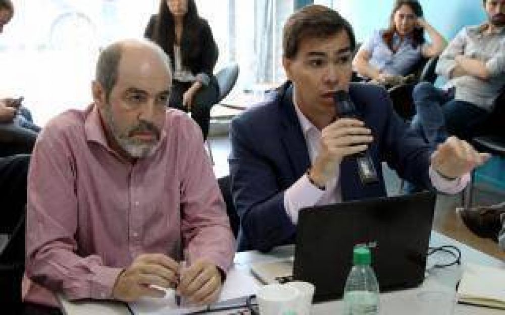 Producci�n present� los lineamientos de trabajo ante 80 municipios de la Provincia