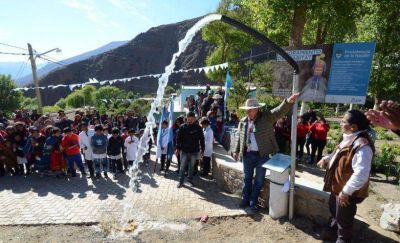 IMPORTANTE OBRA DE AGUA A M�S DE 4.000 METROS DE ALTURA