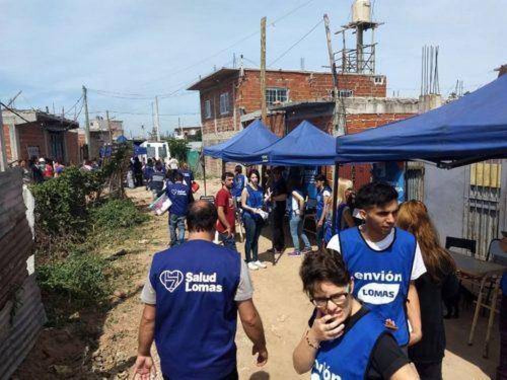 Les informan a los vecinos los servicios del Municipio